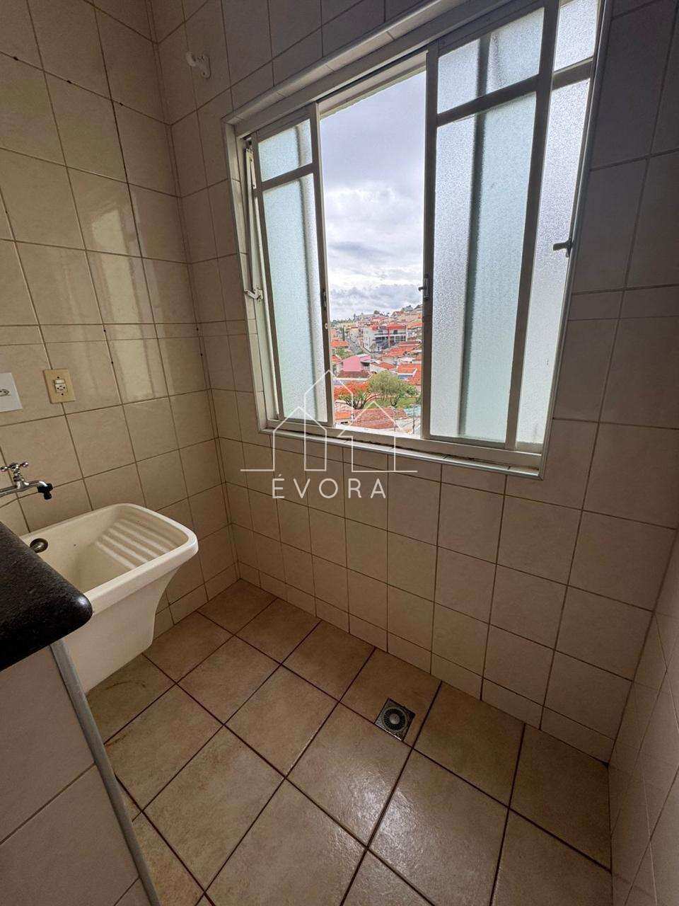 Apartamento à venda em Monte Sião, Bela Vista, com 3 quartos - Évora Imóveis