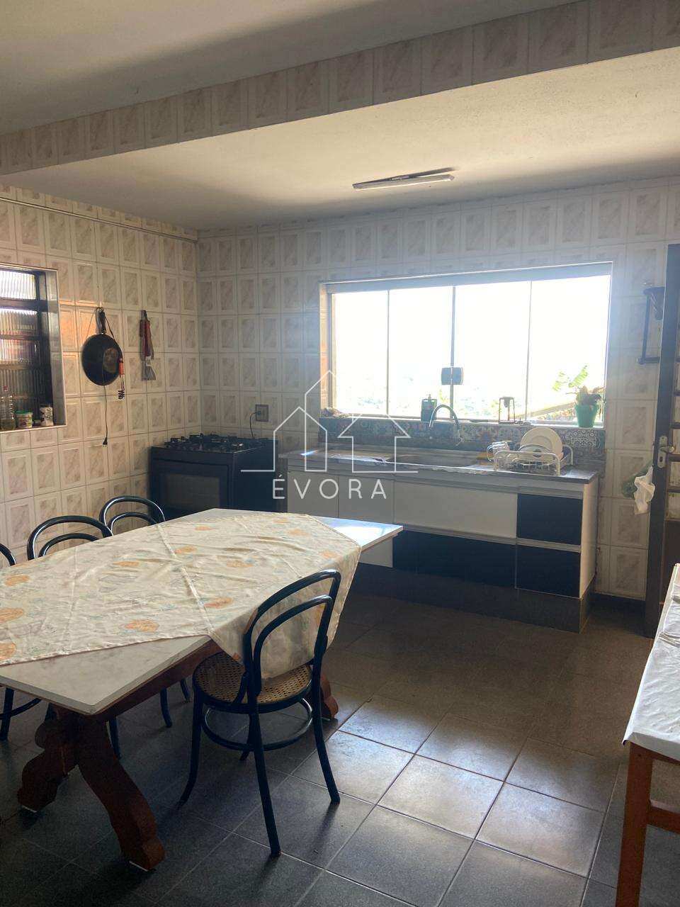 Casa à venda em Águas de Lindóia, Bela Vista, com 3 quartos - Évora Imóveis