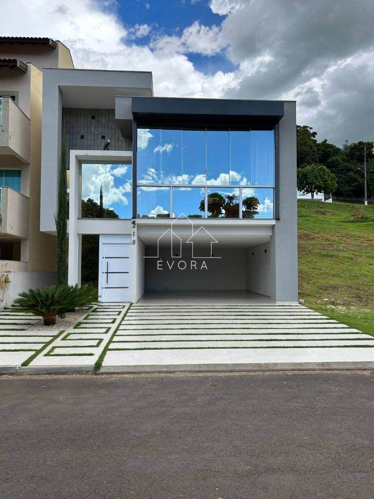 Casa à venda em Águas de Lindóia, Thermas, com 3 quartos, 250m² - Évora Imóveis