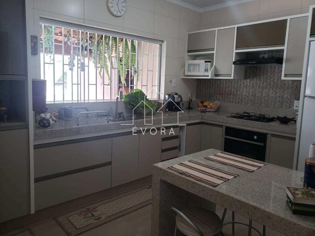 Casa à venda em Monte Sião, Parque Dona Antonieta, com 3 quartos, 150,00m² - Évora Imóveis