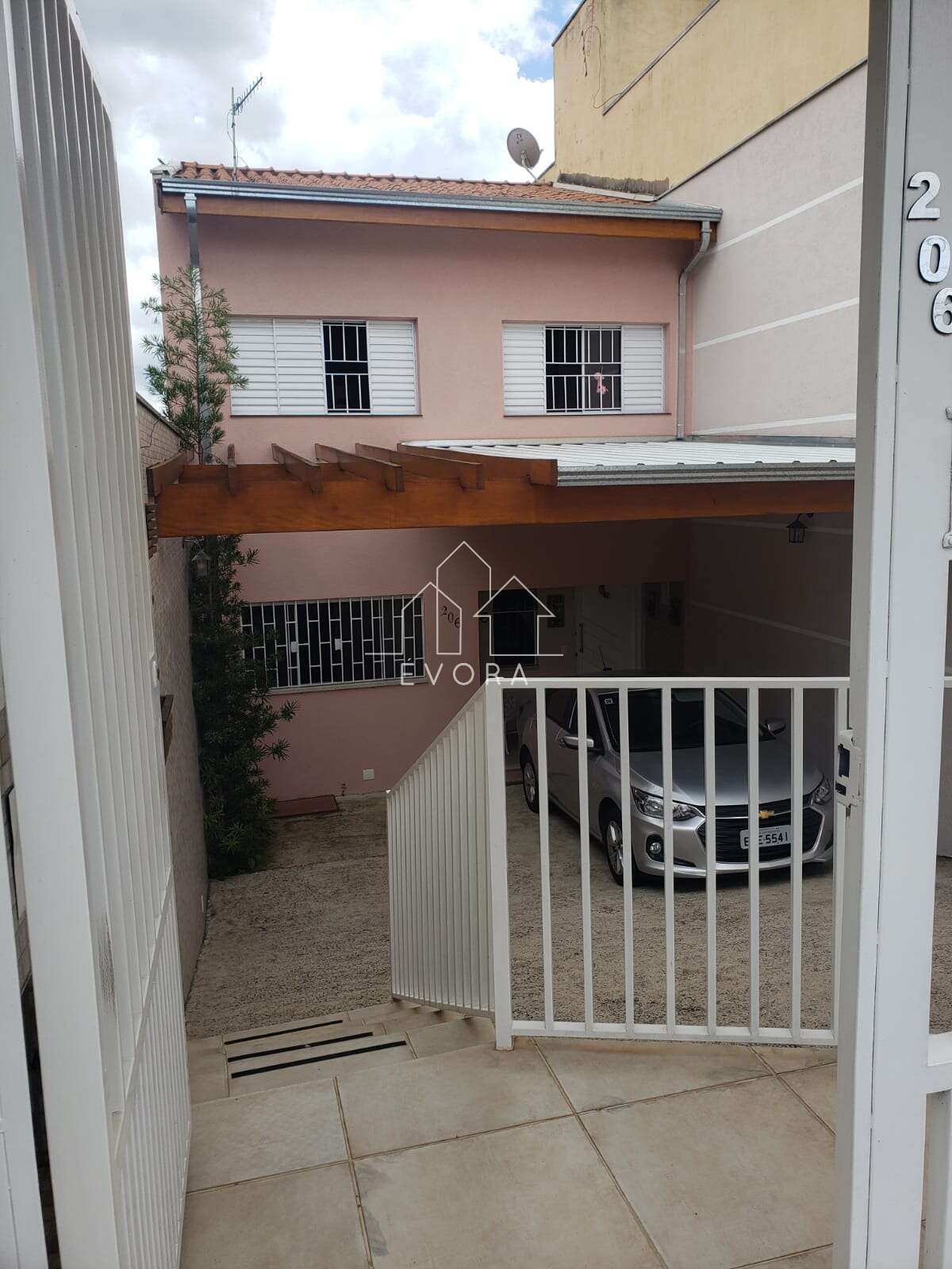 Casa à venda em Monte Sião, Parque Dona Antonieta, com 3 quartos, 150,00m² - Évora Imóveis