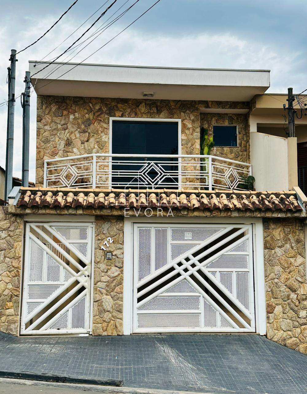 Casa à venda em Monte Sião, Parque Dona Antonieta, com 4 quartos, 318m² - Évora Imóveis