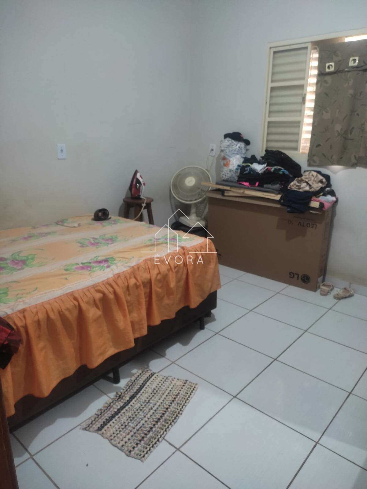 Casa à venda em Monte Sião, Jardim América, com 2 quartos, 270m² - Évora Imóveis