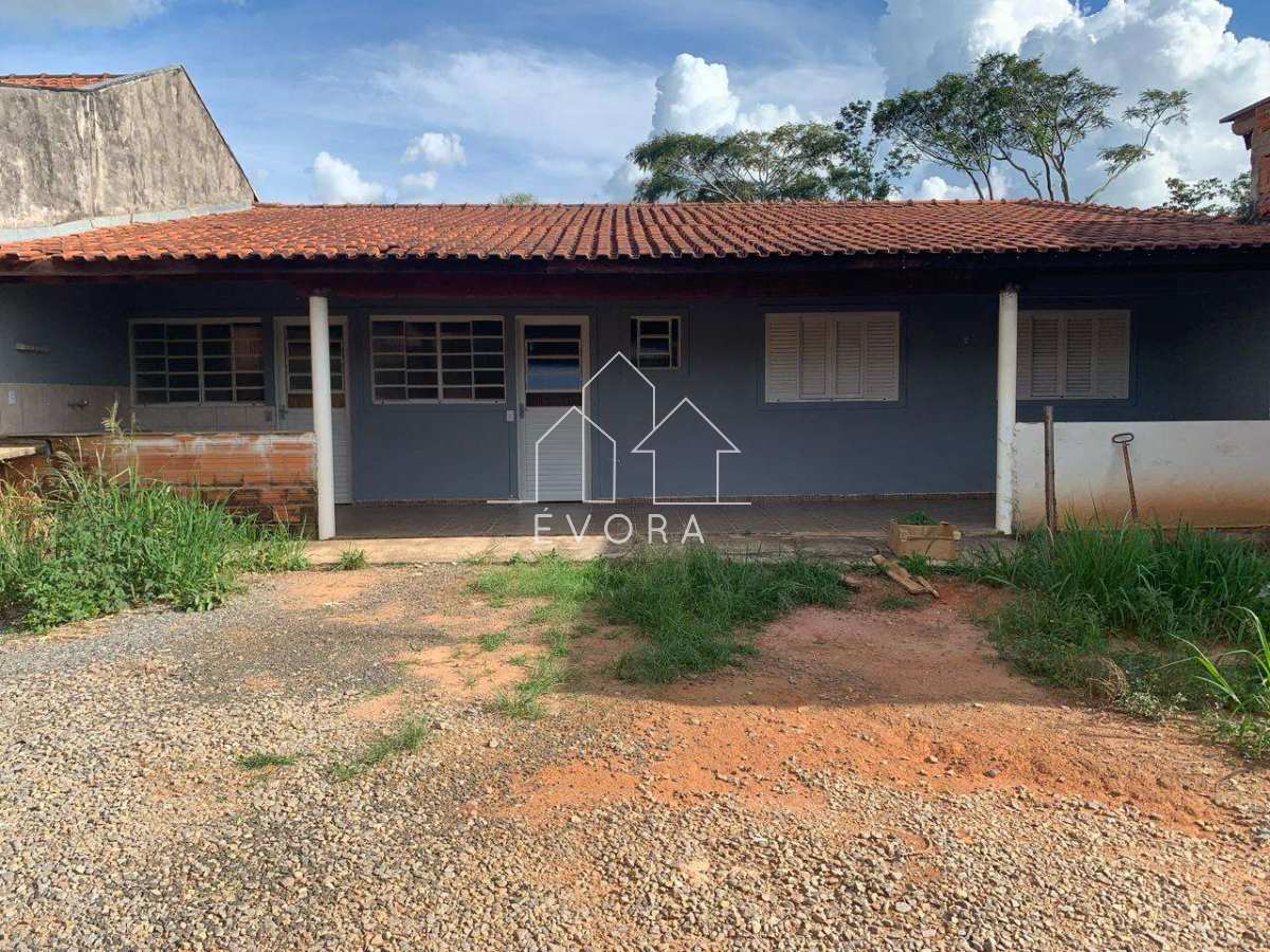 Casa à venda em Monte Sião, Jardim das Palmeiras, com 2 quartos, 300m² - Évora Imóveis