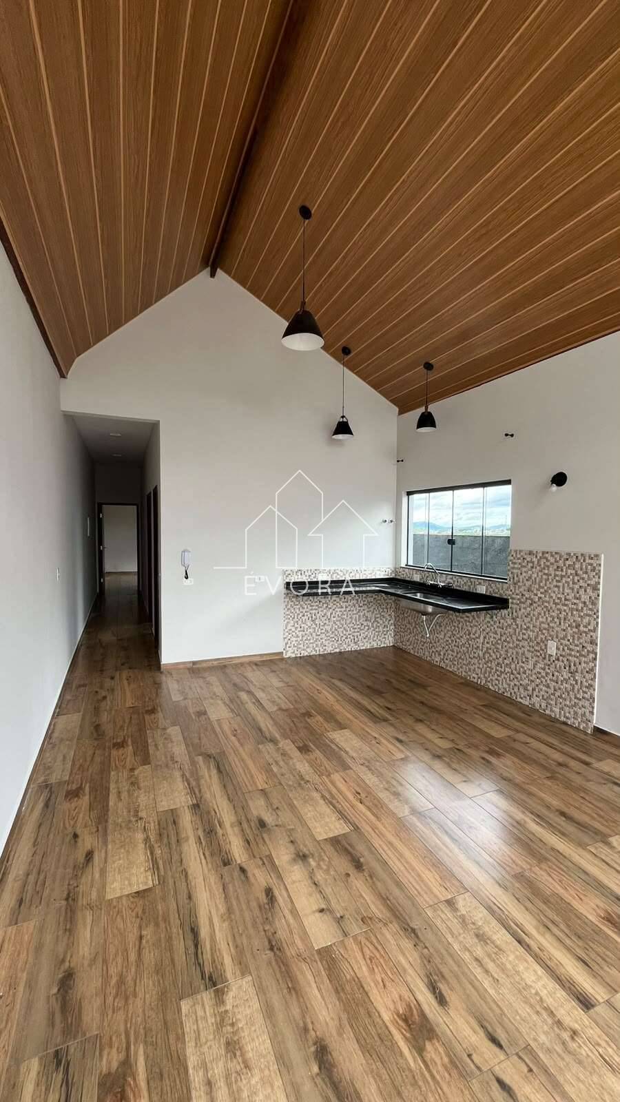 Casa para alugar em Monte Sião, São Rafael, com 2 quartos - Évora Imóveis