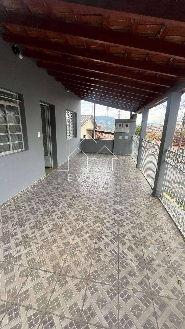 Casa para alugar em Monte Sião, Tijuco Preto, com 2 quartos - Évora Imóveis