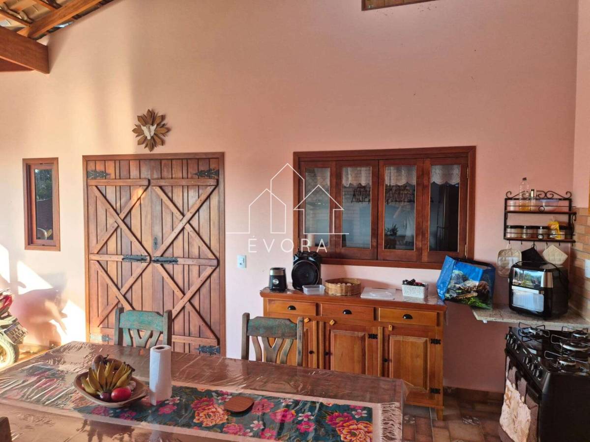 Chácara à venda em Monte Sião, Batinga, com 3 quartos, 718m² - Évora Imóveis