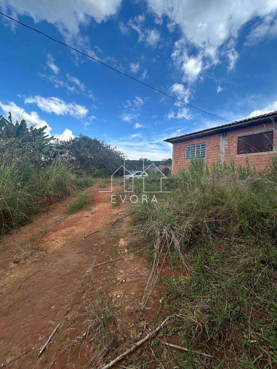 Chácara à venda em Monte Sião, Batinga, com 3 quartos, 10.000m² - Évora Imóveis