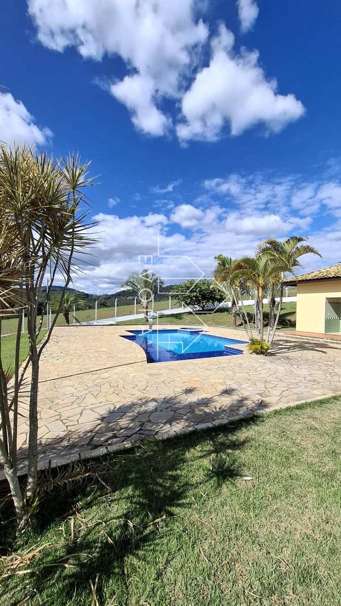 Chácara à venda em Monte Sião, Batinga, com 3 quartos, 20.000m² - Évora Imóveis