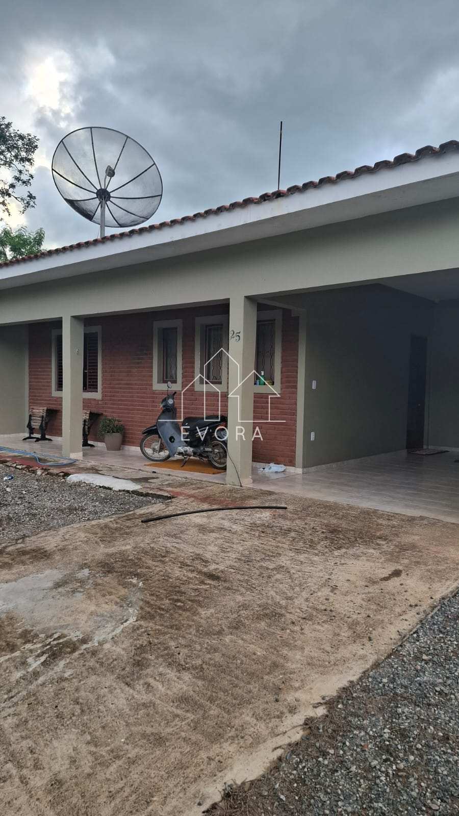 Chácara à venda em Monte Sião, Gumercindo, com 3 quartos, 900m² - Évora Imóveis