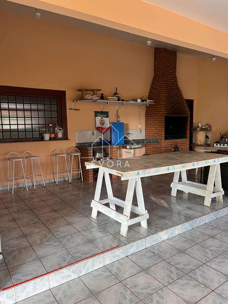 Chácara à venda em Monte Sião, Mococa, com 4 quartos, 1.700m² - Évora Imóveis