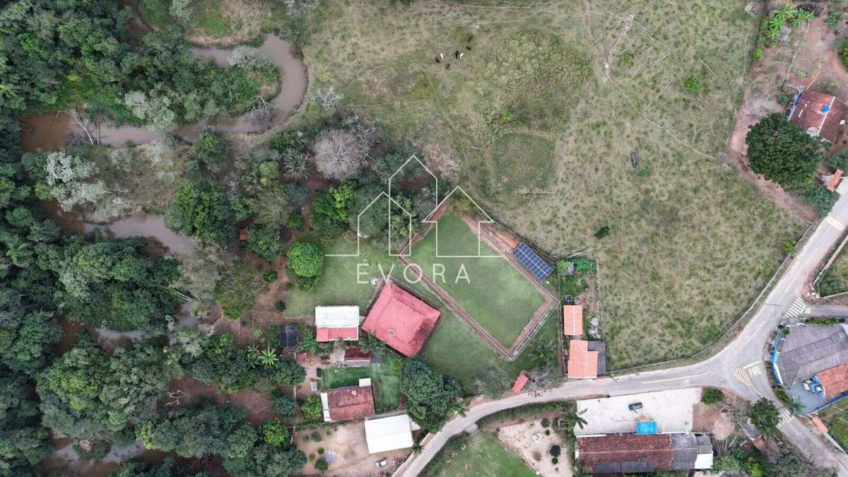 Chácara à venda em Monte Sião, Perobal, com 3 quartos, 6.000m² - Évora Imóveis
