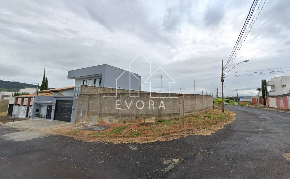 Lote à venda em Monte Sião, Colinas, 357,52m² - Évora Imóveis