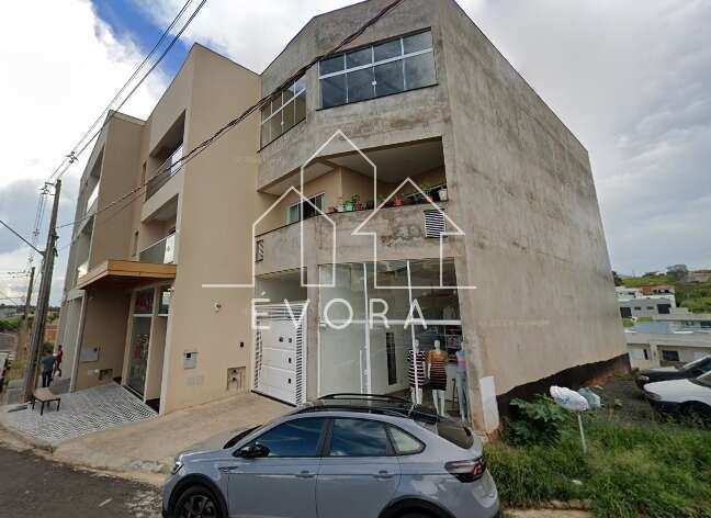 Prédio comercial à venda em Monte Sião, Jardim Massa, 500m² - Évora Imóveis