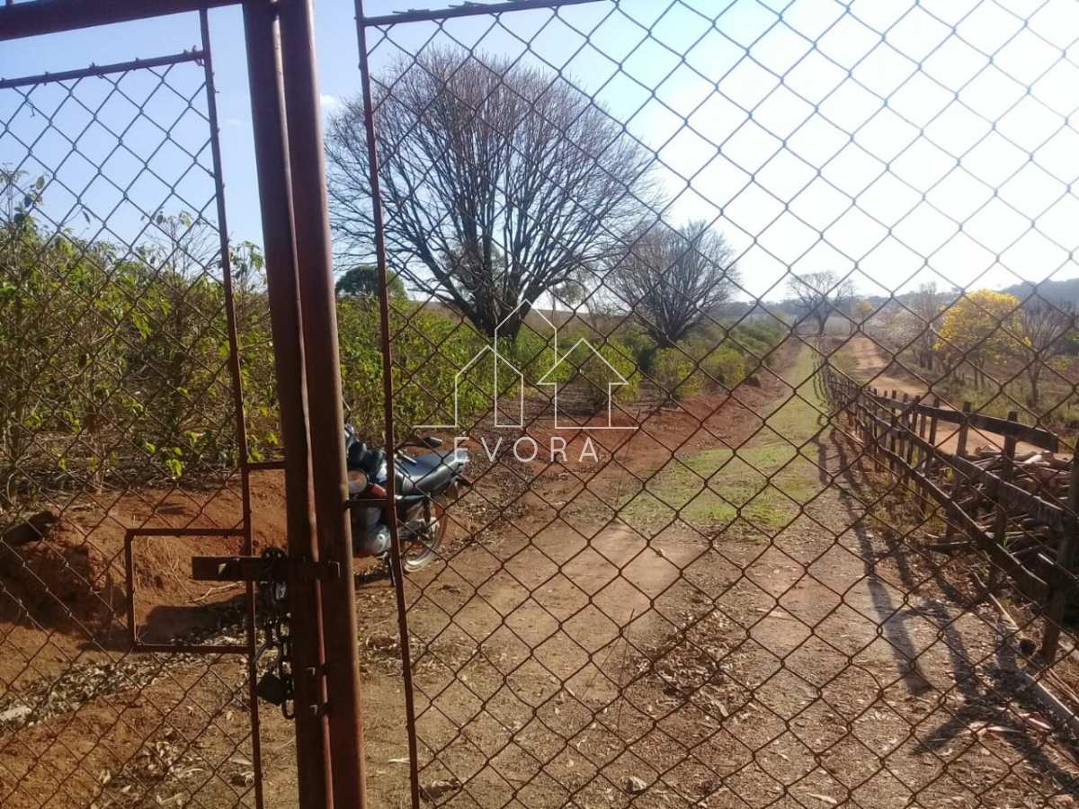 Chácara à venda em Monte Sião, Carapiá, com 5 quartos, 20000m² - Évora Imóveis