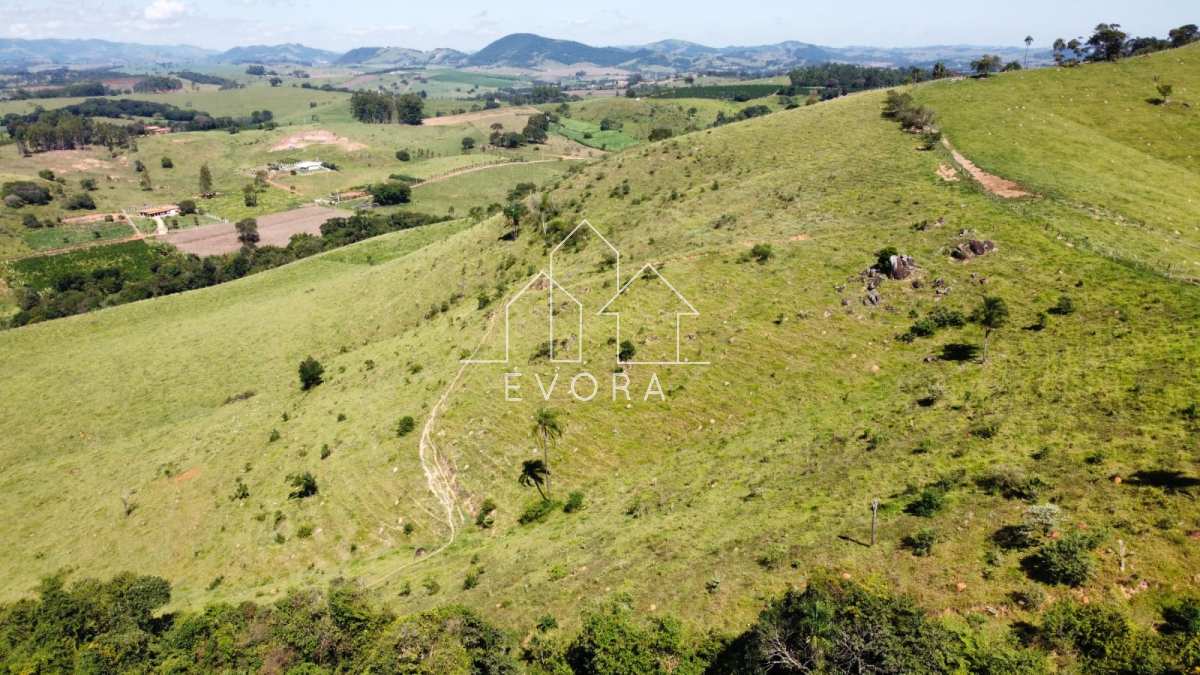 Sítio à venda em Monte Sião, Farias, 2Alqueires Paulista - Évora Imóveis