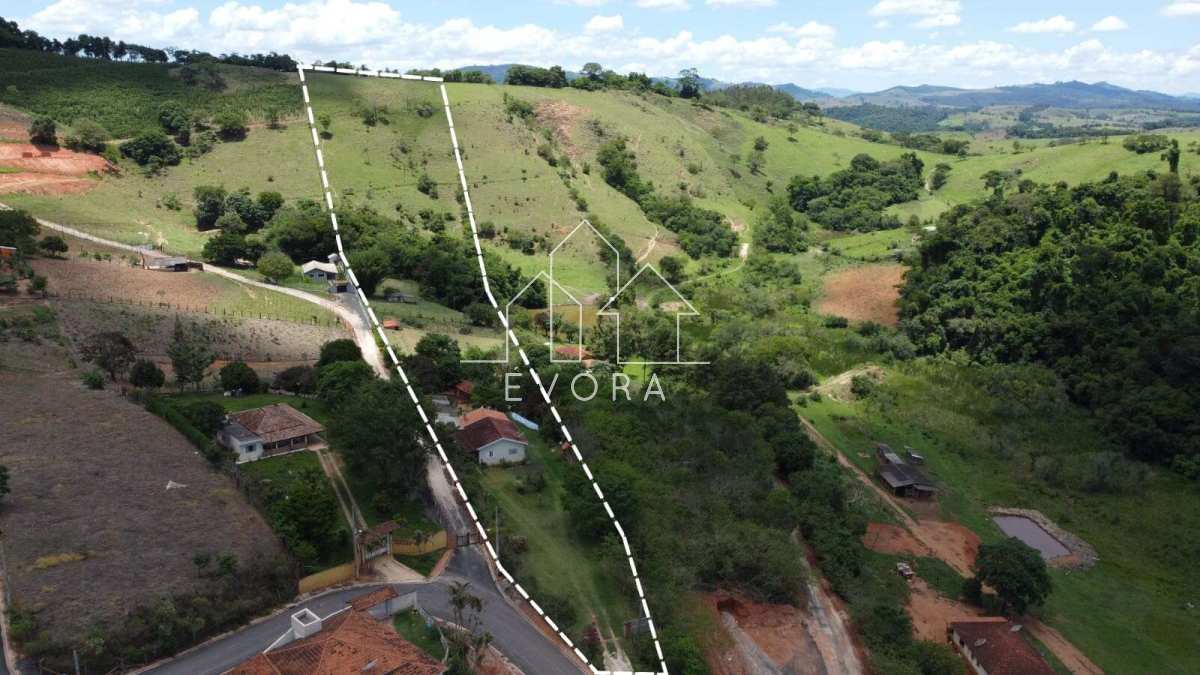 Chácara à venda em Monte Sião, Gumercindo, com 4 quartos, 20.000m² - Évora Imóveis