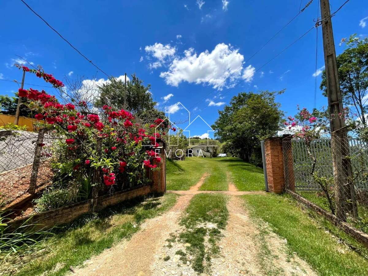 Chácara à venda em Monte Sião, Gumercindo, com 4 quartos, 20.000m² - Évora Imóveis